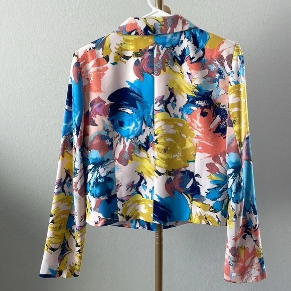 Bebe Colorful Floral Blazer Woman’s size 8 - Picture 2 of 10